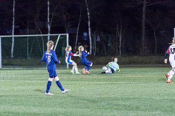 Bild 148 - wBJ SV Henstedt Ulzburg - Krummesser SV : Ergebnis: 6:0